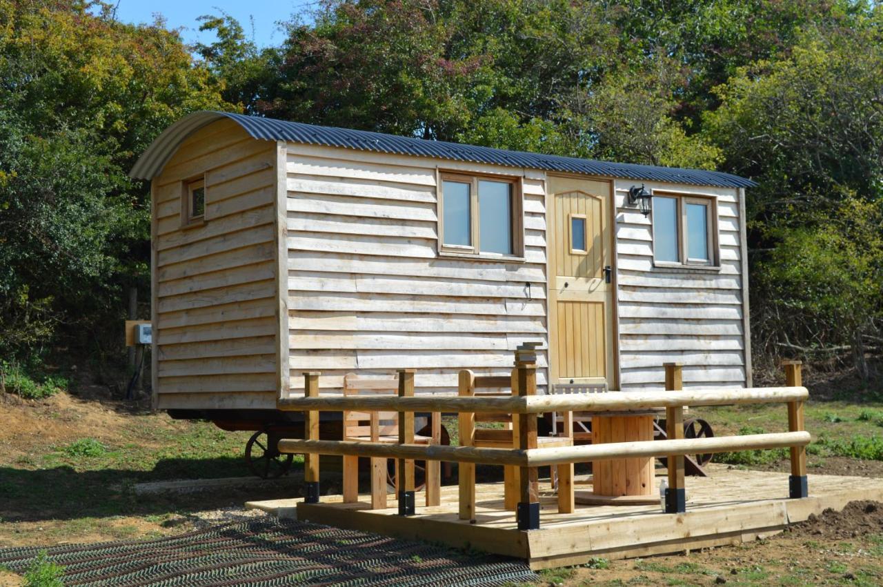 Chalet Under The Stars Shepherds Huts At Harbors *