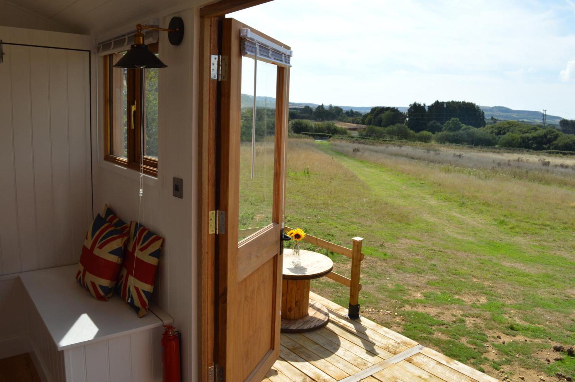 Under The Stars Shepherds Huts At Harbors * Newchurch (Isle of Wight)