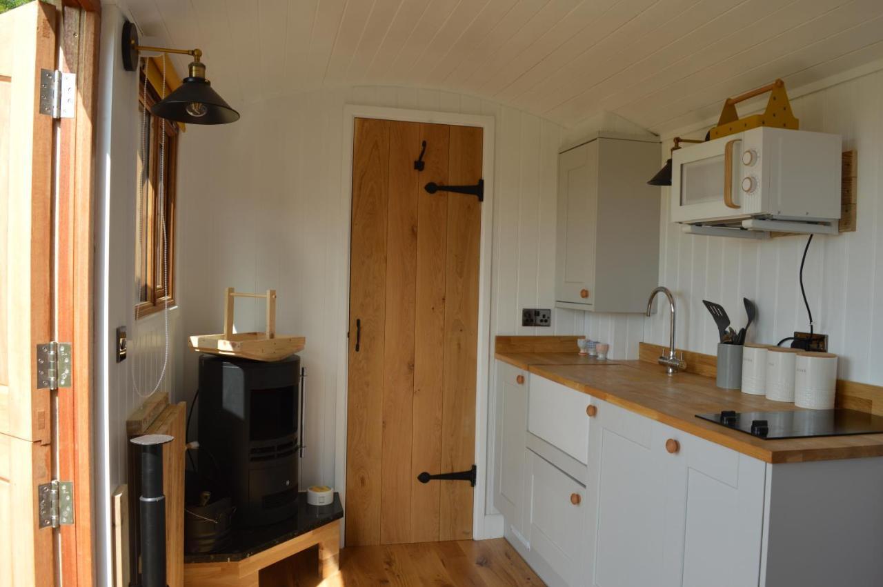 Chalet Under The Stars Shepherds Huts At Harbors Newchurch (Isle of Wight)
